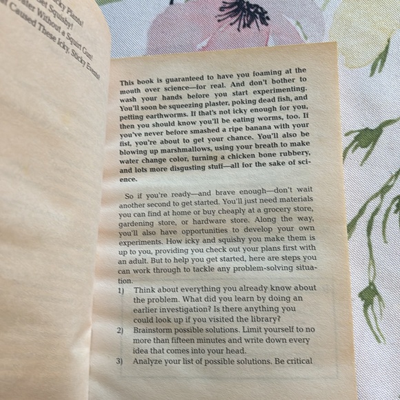 Vintage Icky Squishy Science Book - Picture 5 of 7